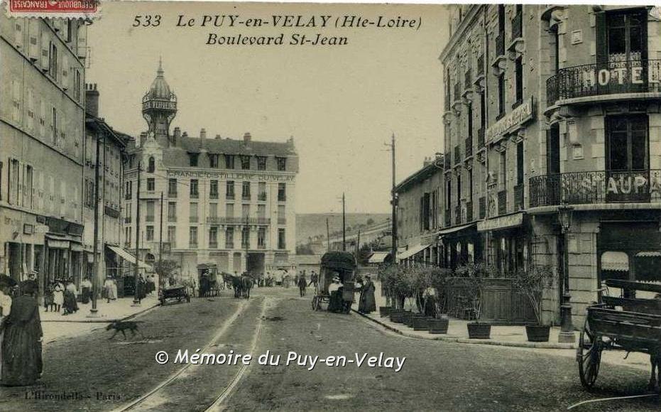 Boulevard St Jean
